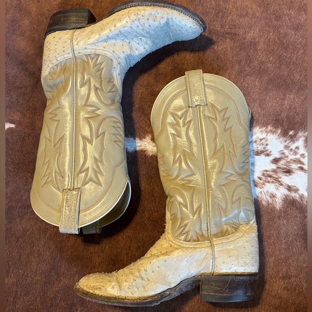 Rare Tony Lama ostrich leather El Rey collection.